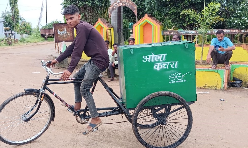 ओला कचरा गाडी.jpeg